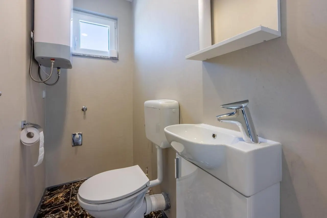 Happynest Apartment Novi Vinodolski Croatia