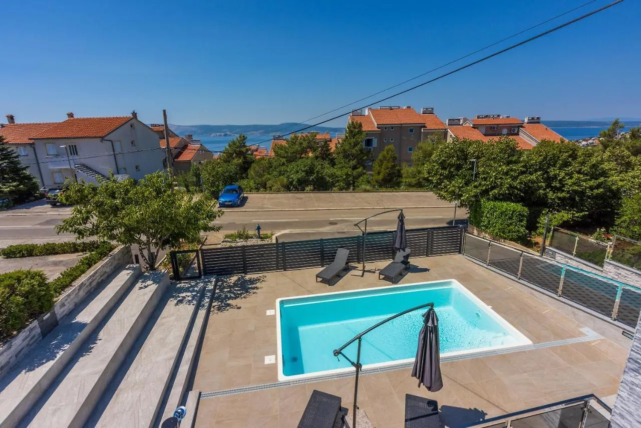 Happynest Apartment Novi Vinodolski 0*,